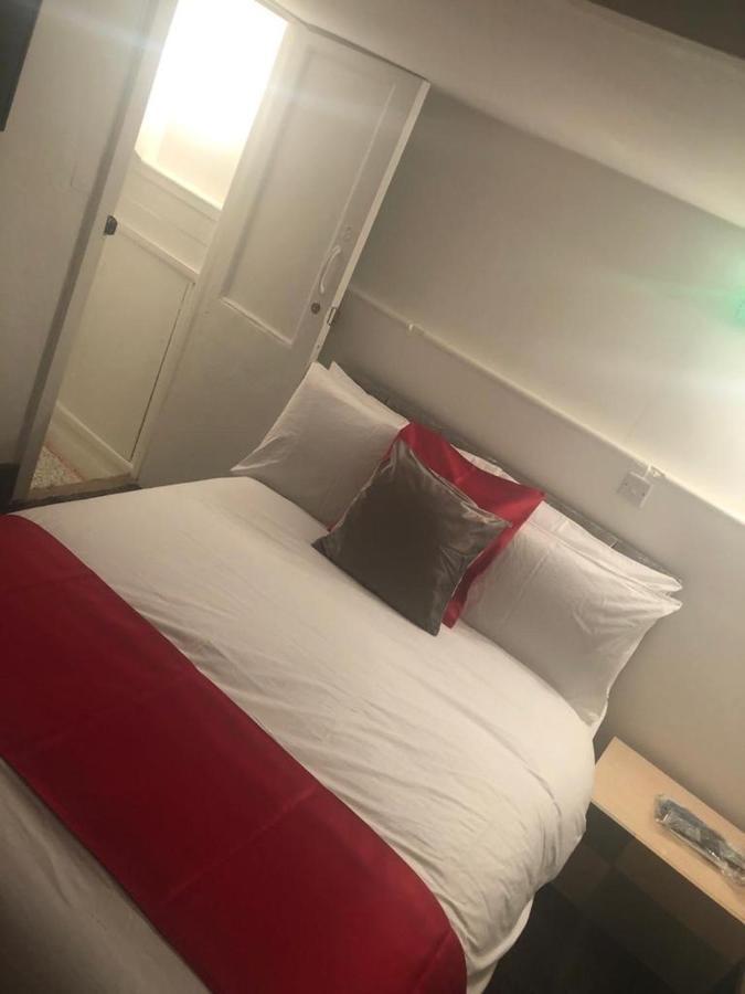 Kirubash Central Pier Hotel Blackpool Buitenkant foto