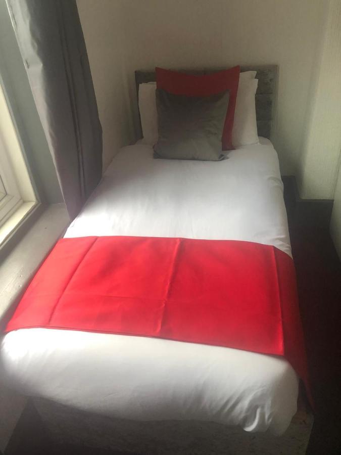 Kirubash Central Pier Hotel Blackpool Buitenkant foto