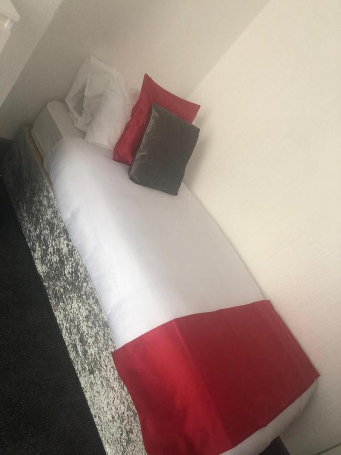 Kirubash Central Pier Hotel Blackpool Buitenkant foto